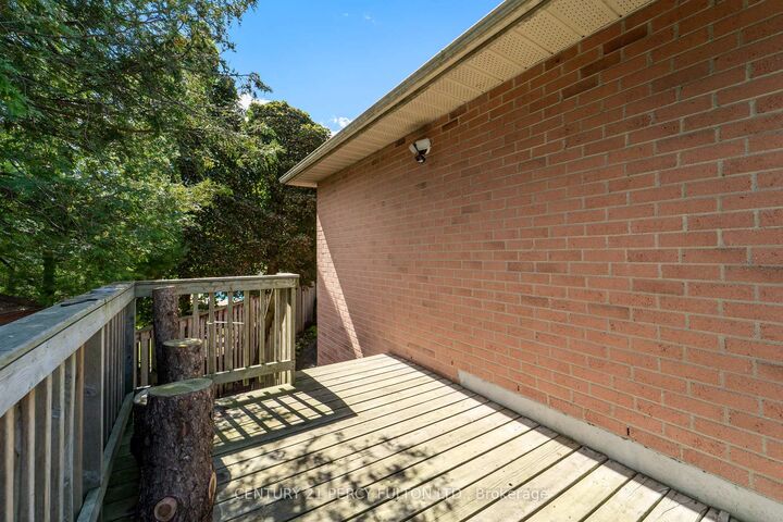 Property Photo:  58 Love Crescent  ON L1S 4T2 