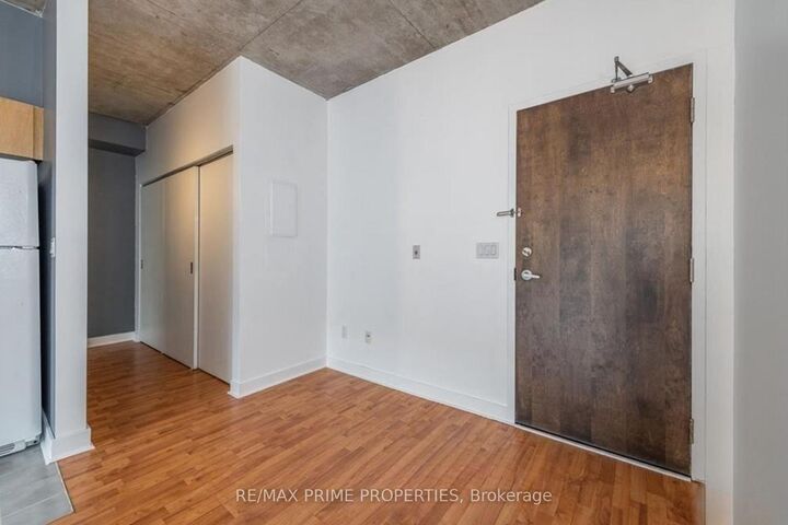 Property Photo:  383 Cumberland Street 411  ON K1N 1J7 