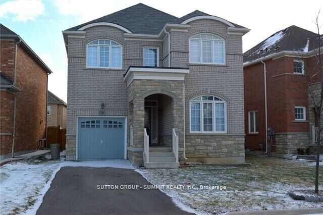 Property Photo:  36 Denali Crescent  ON L6P 0W4 