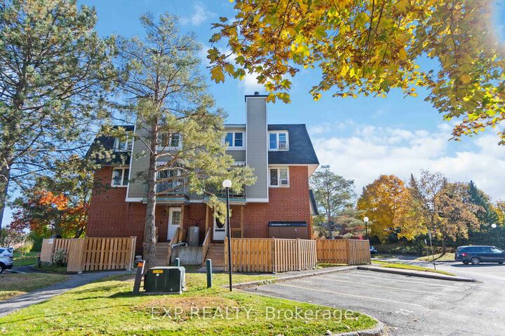 Property Photo:  6 Terrace Drive 207  ON K2H 9J2 