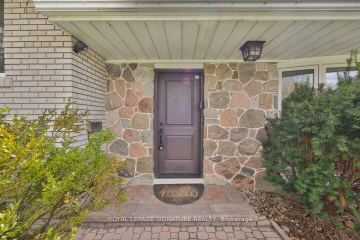 Property Photo:  1486 Hixon Road S  ON L6L 1S3 