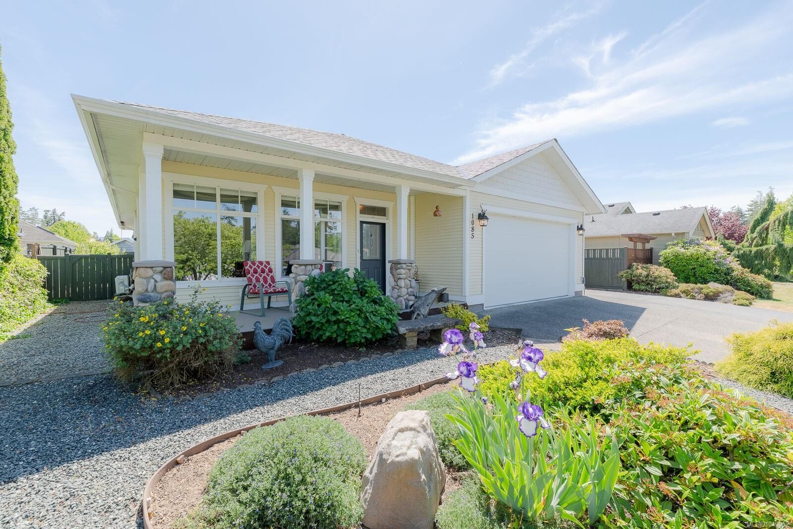 Property Photo:  1085 Tara Cres  BC V9P 2W5 