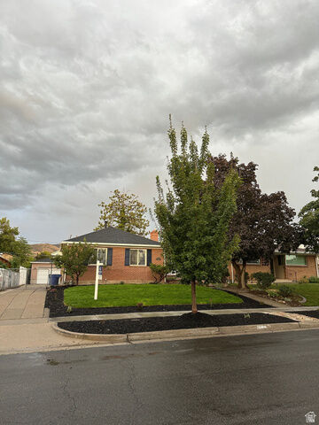 Property Photo: 2473 S Hartford St UT 84106