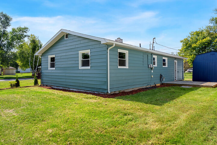 Property Photo:  2713 South Fifth Avenue  MI 49707 