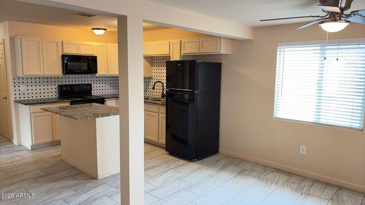 Property Photo: 6714 N 54th Avenue 3 AZ 85301