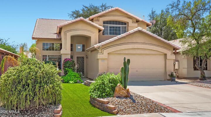 Property Photo: 233 W Grovers Avenue AZ 85023