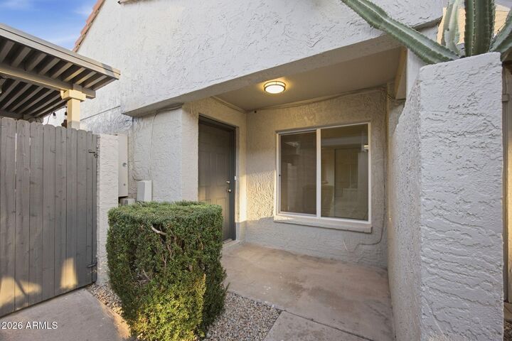 Property Photo: 2416 W Caribbean Lane 2 AZ 85023