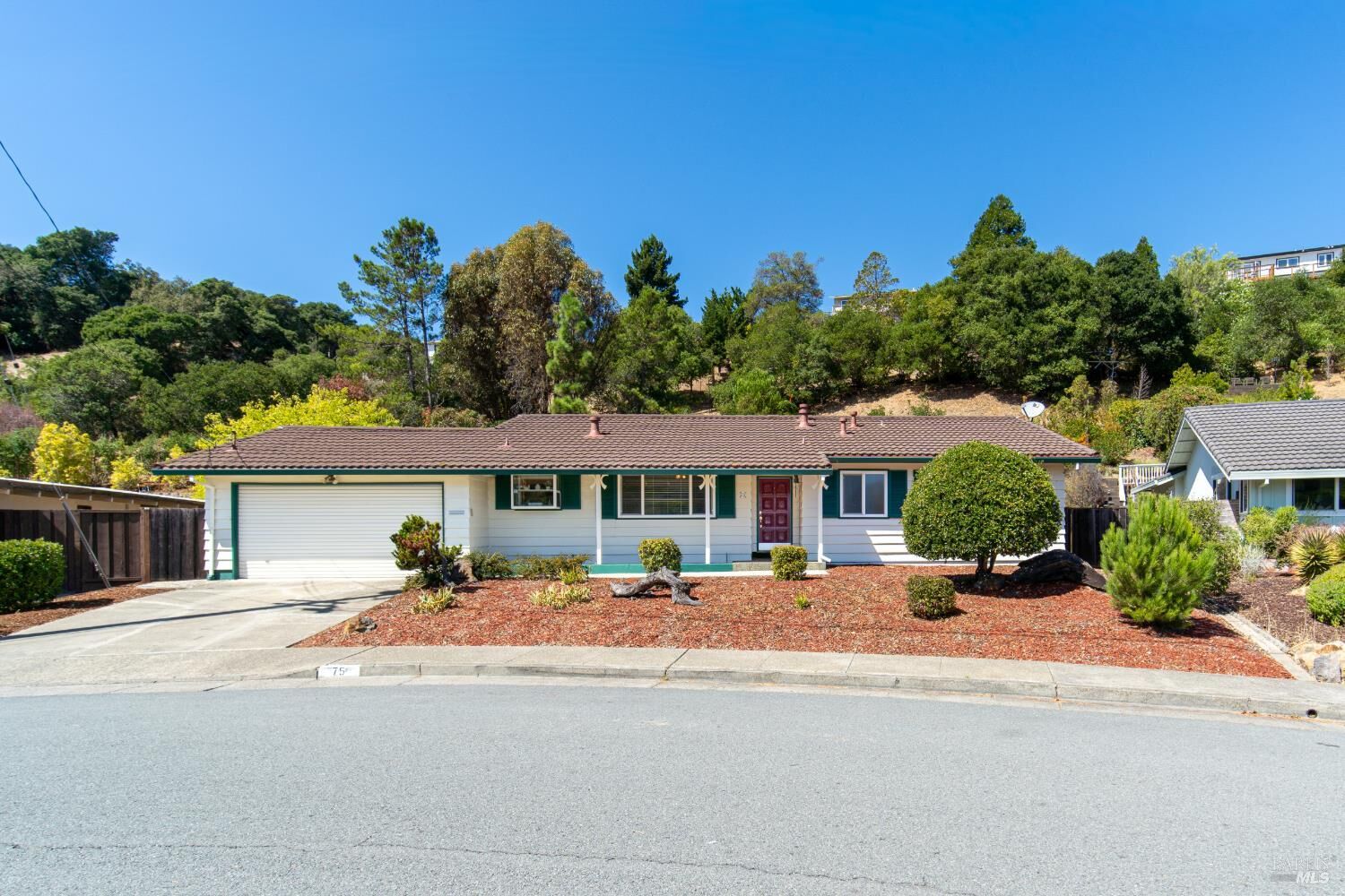 Property Photo:  75 Twelveoak Hill Drive  CA 94903 