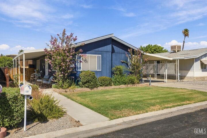 Property Photo:  131 Set Lane  CA 93308 