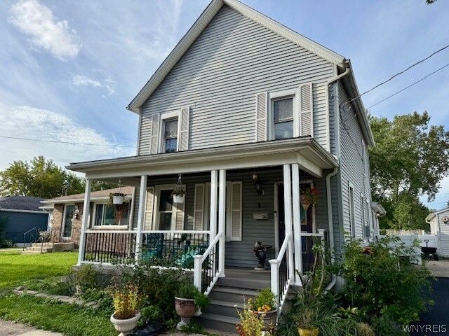 Property Photo: 26 E Drullard Avenue NY 14086