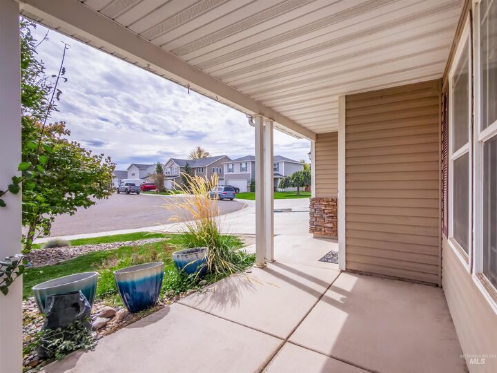 Property Photo: 14256 Pearl Pointe Dr ID 83607
