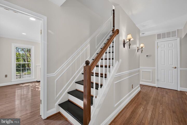 Property Photo: 4400 Cheatham Court VA 22310