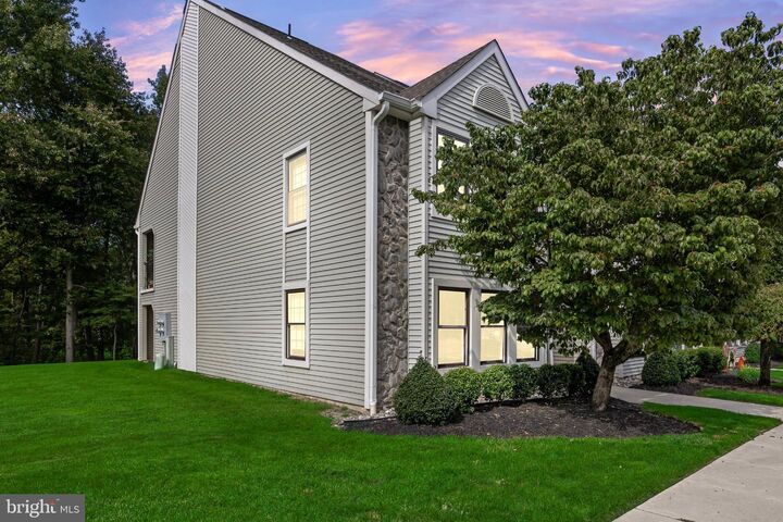 Property Photo:  42 Bridgewater Drive  NJ 08053 
