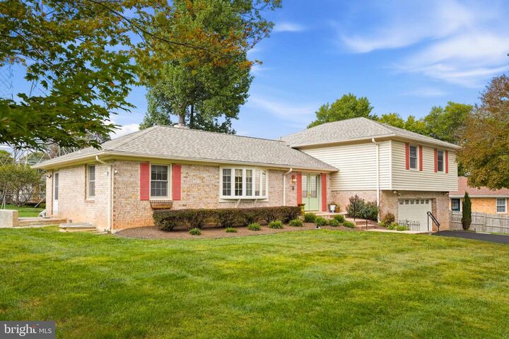 Property Photo:  17616 Prince David Drive  MD 20832 