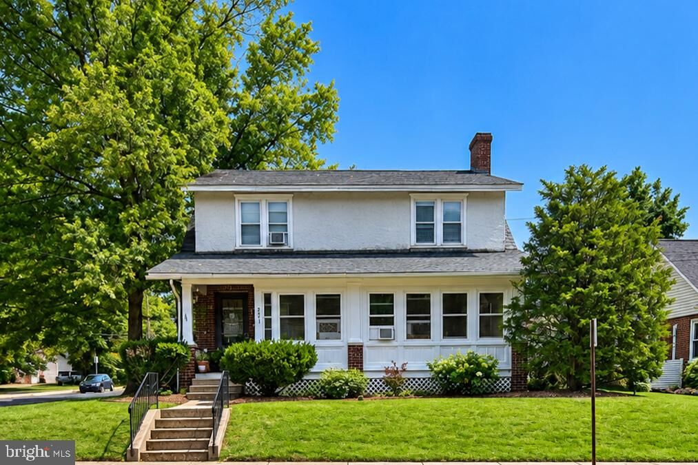 Property Photo:  281 N Main Street  PA 18969 
