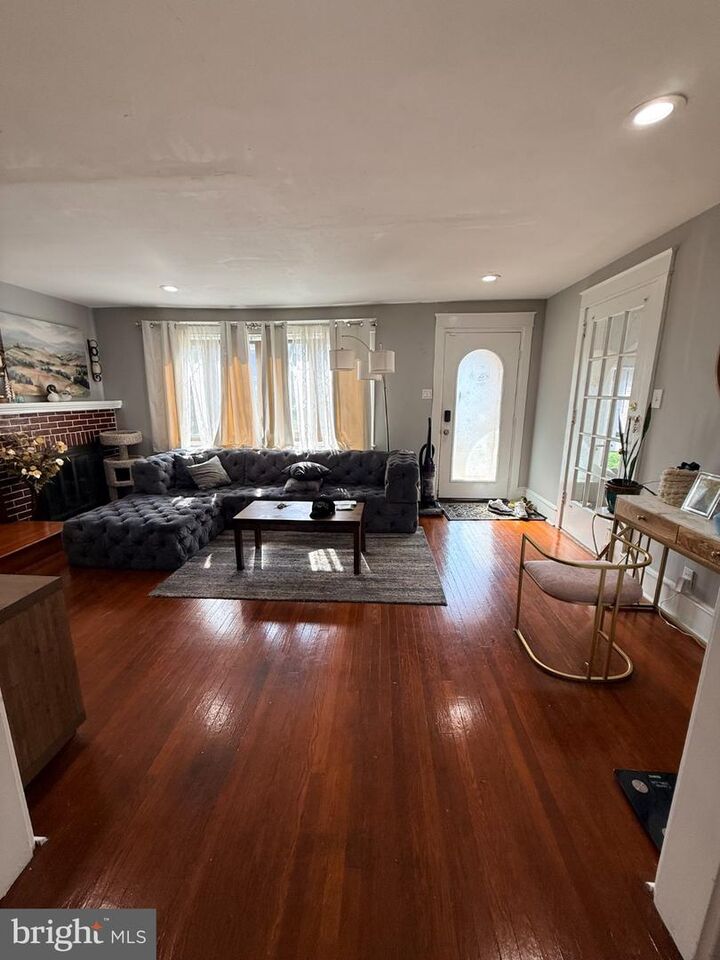Property Photo: 1 W Windermere Terrace PA 19050