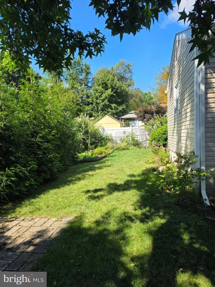 Property Photo:  6 Conover Avenue  NJ 08638 