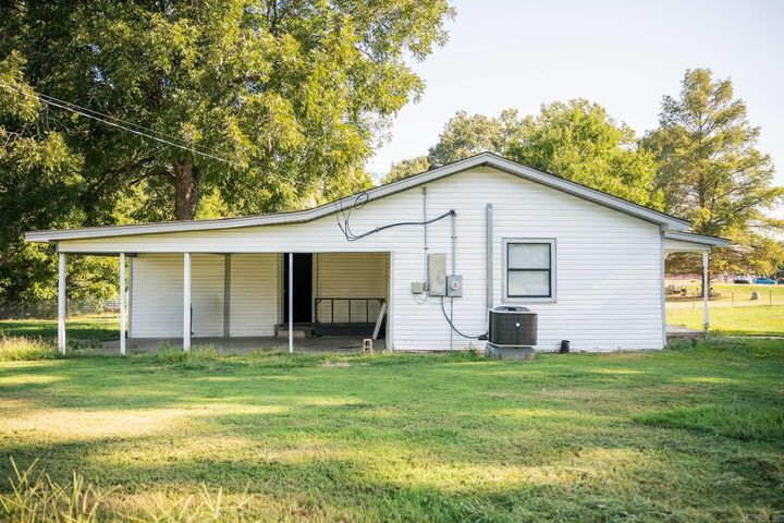 Property Photo:  1250 Peyton St  AR 72176 