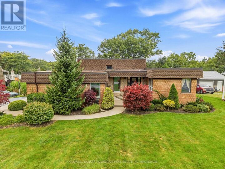 Property Photo:  21 Thorncrest Road  ON L3K 5C7 