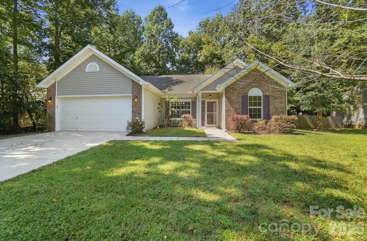 Property Photo: 12321 Bronx Drive NC 28078