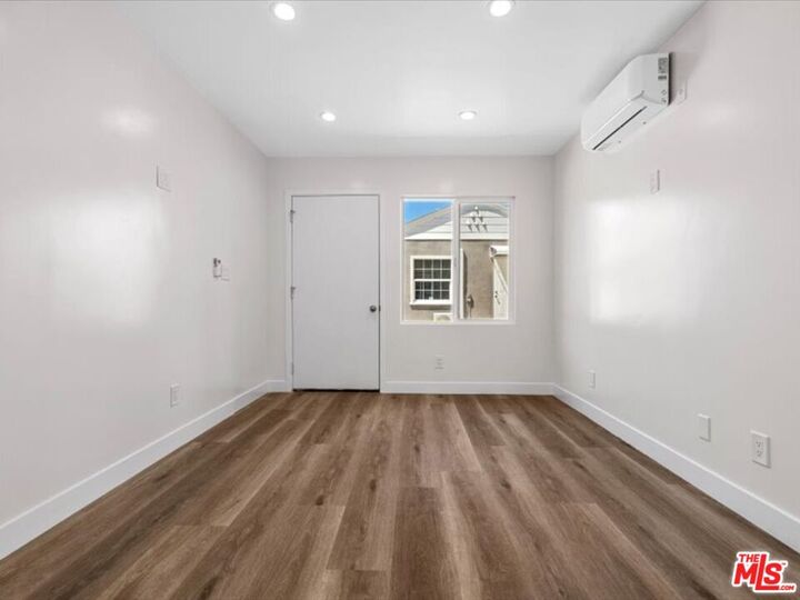 Property Photo:  1165 Stanford St, Unit F  CA 90403 