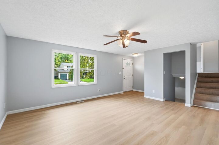 Property Photo:  6567 Skywae Drive  OH 43229 