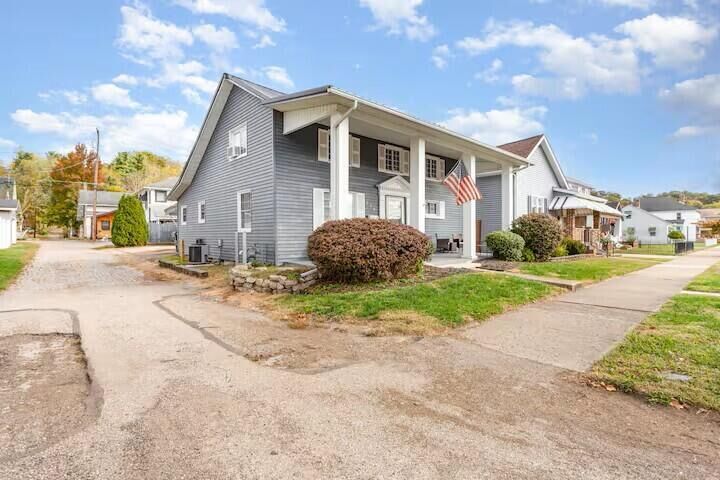 Property Photo:  226 W Columbus Street  OH 45764 