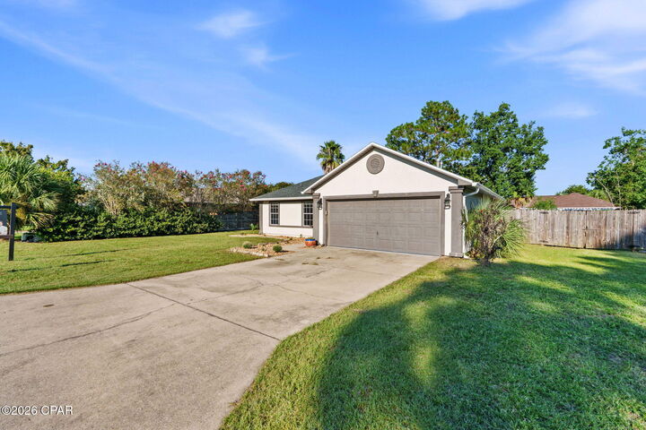 Property Photo: 186 Treasure Palm Drive FL 32408