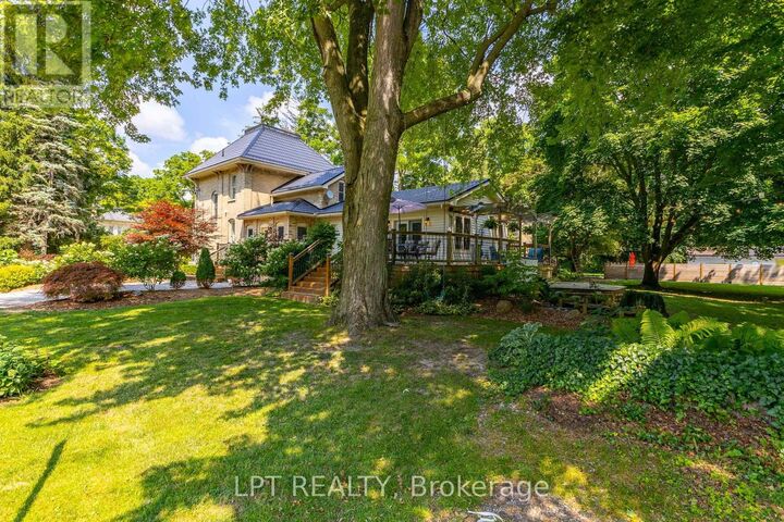 Property Photo:  283 Hastings Street  ON N0M 2K0 
