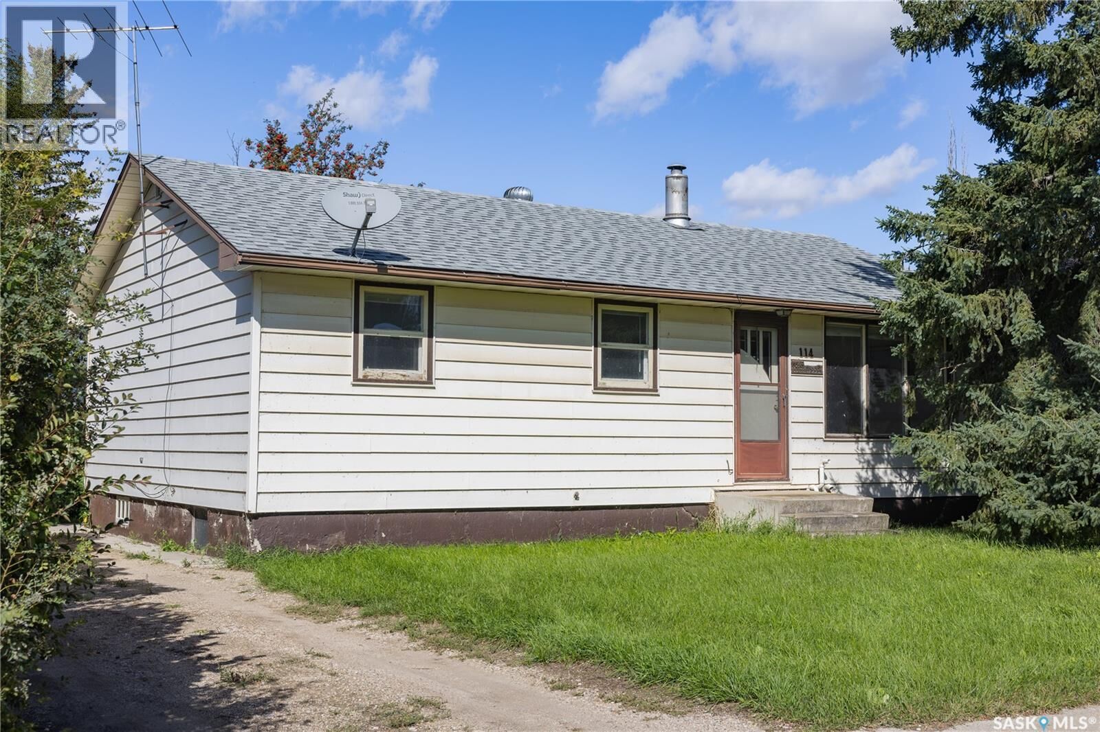 Property Photo:  114 Colborne Avenue  SK S0K 4M0 