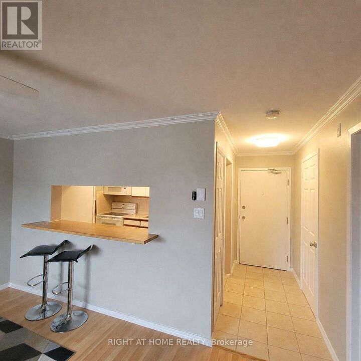 Property Photo: 260 Brittany Drive 414 ON K1K 4M2