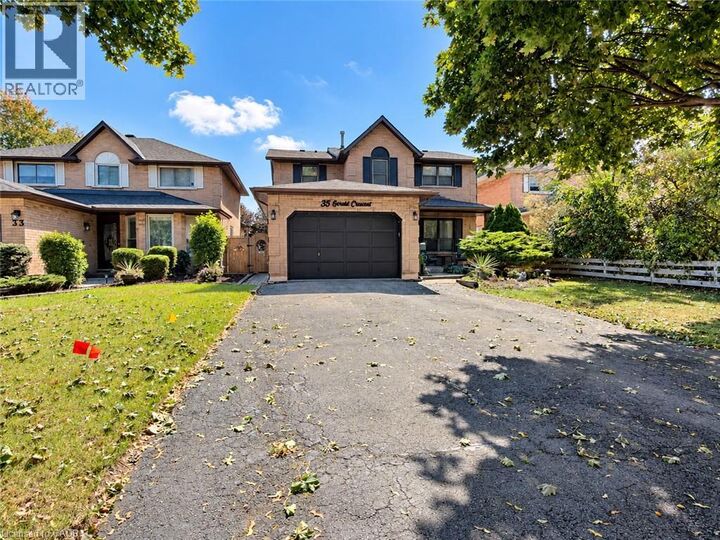 Property Photo:  35 Gerald Crescent  ON L8J 2J7 
