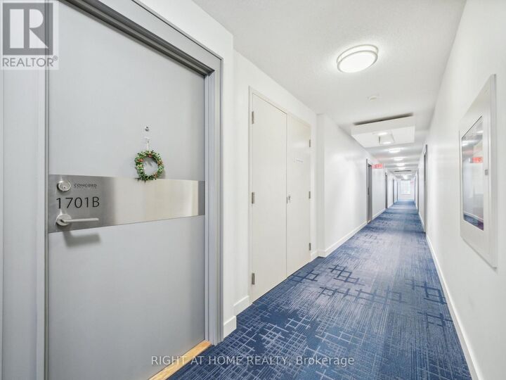 Property Photo:  19 Singer Court 1701B  ON M2K 0B2 