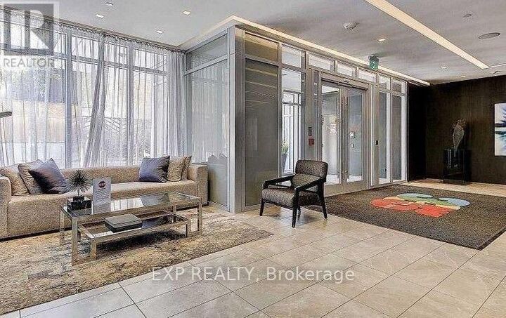 Property Photo: 365 Church Street 2210 ON M5B 1H6