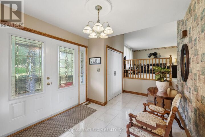 Property Photo: 10 Moore Avenue ON N5H 2W8