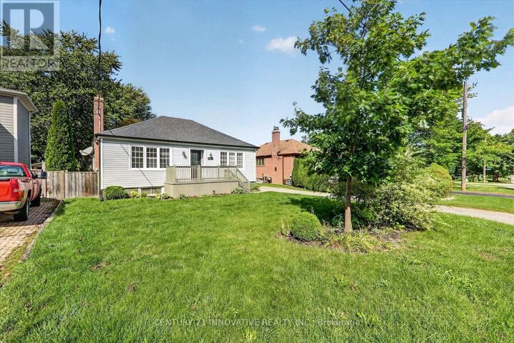 Property Photo:  68 Cree Avenue Main  ON M1M 1Z6 