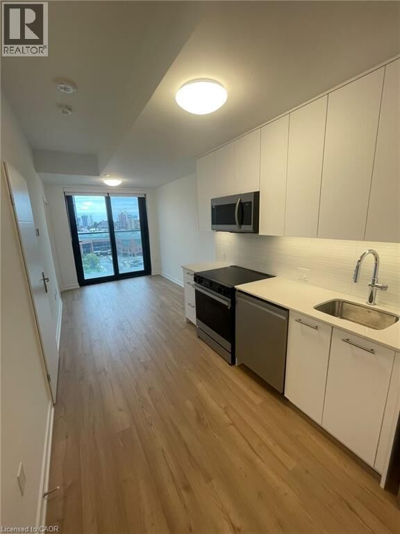 Property Photo:  30 Francis Street South 1005  ON N2G 2A1 