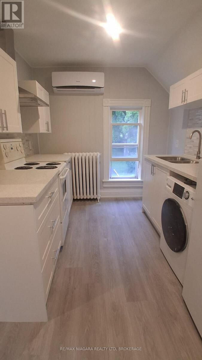 Property Photo:  6083 Barker Street 2nd Floor  ON L2G 1Y5 