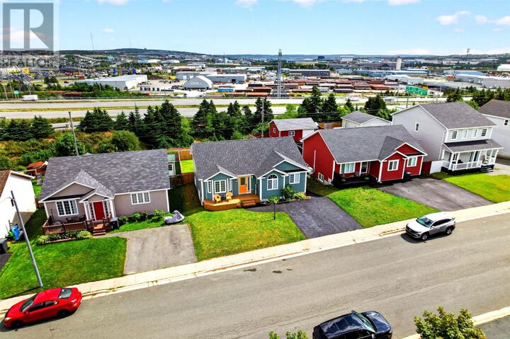 Property Photo:  86 Hollyberry Drive  NL A1L 0C1 