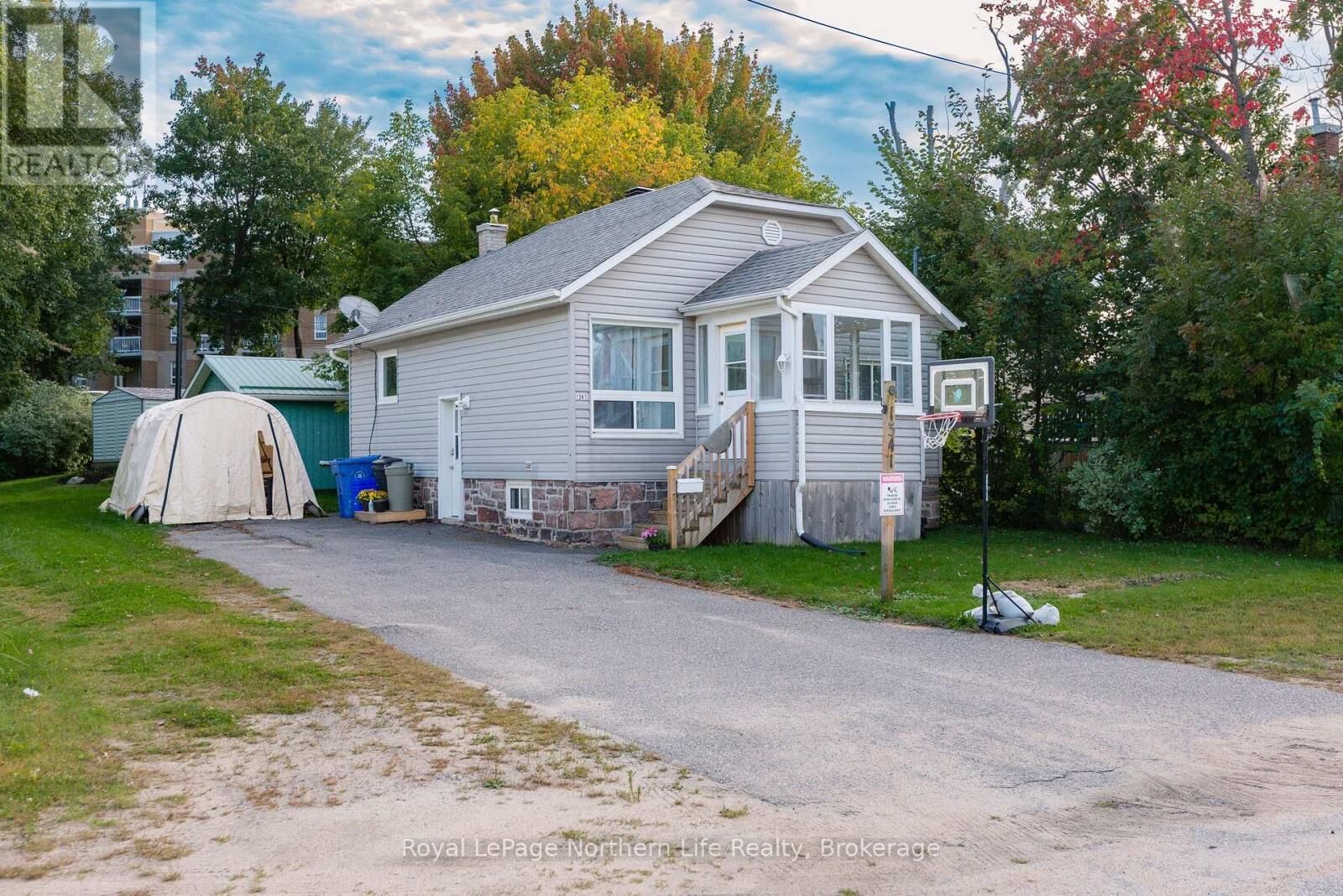 Property Photo:  1341 Wyld Street  ON P1B 2B1 
