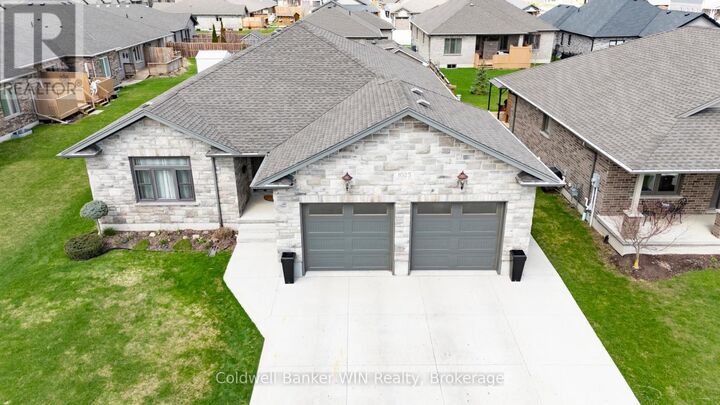 Property Photo: 1025 Reserve Avenue South ON N4W 0B5