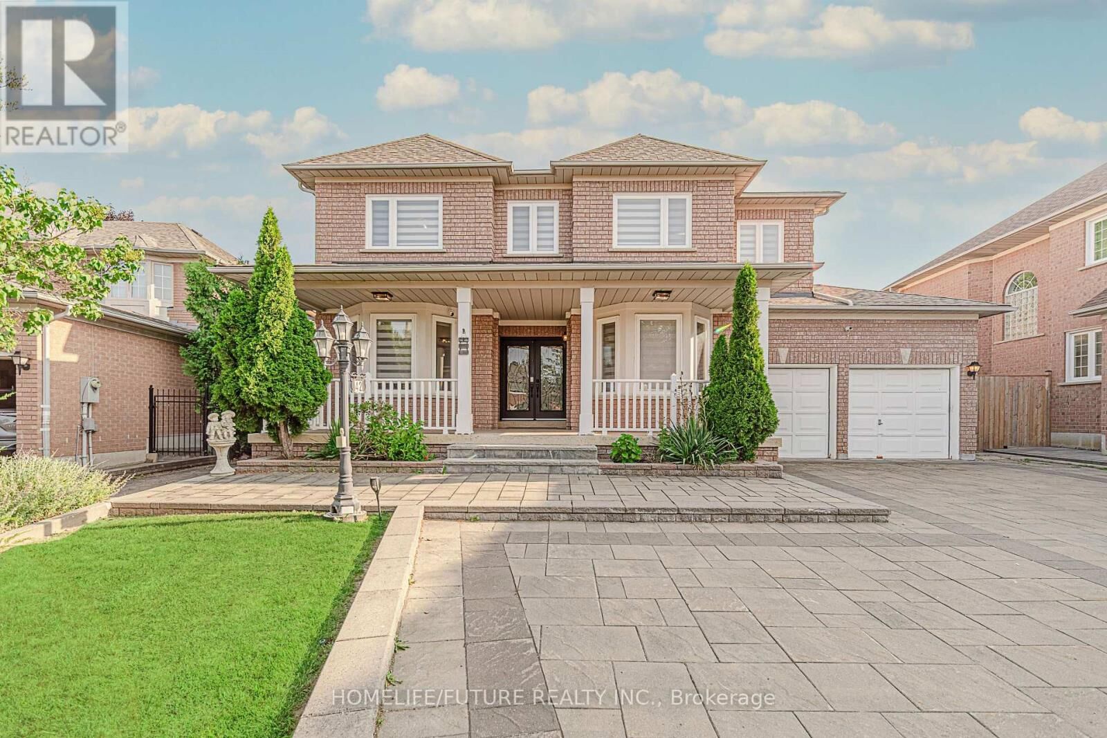 Property Photo: 42 Boxwood Crescent ON L3S 3P6