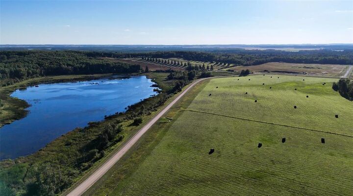 Photo de la propriété:  8 Holmstrom Road  MB R0J 1N0 