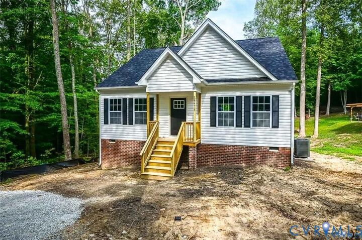 Property Photo:  26919 Slash Pine Circle  VA 22546 