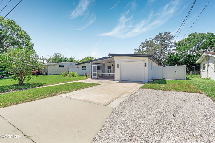 Property Photo:  1506 Carmen Avenue  FL 32117 