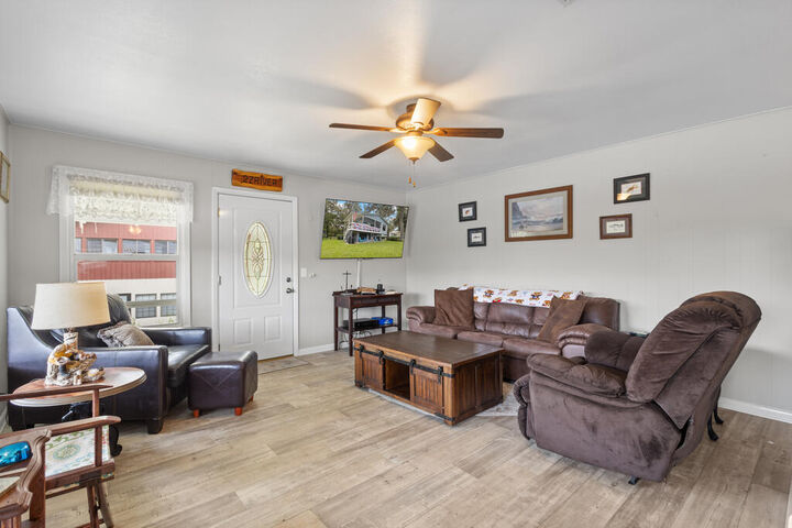 Property Photo: 473 SE 964th St FL 32680