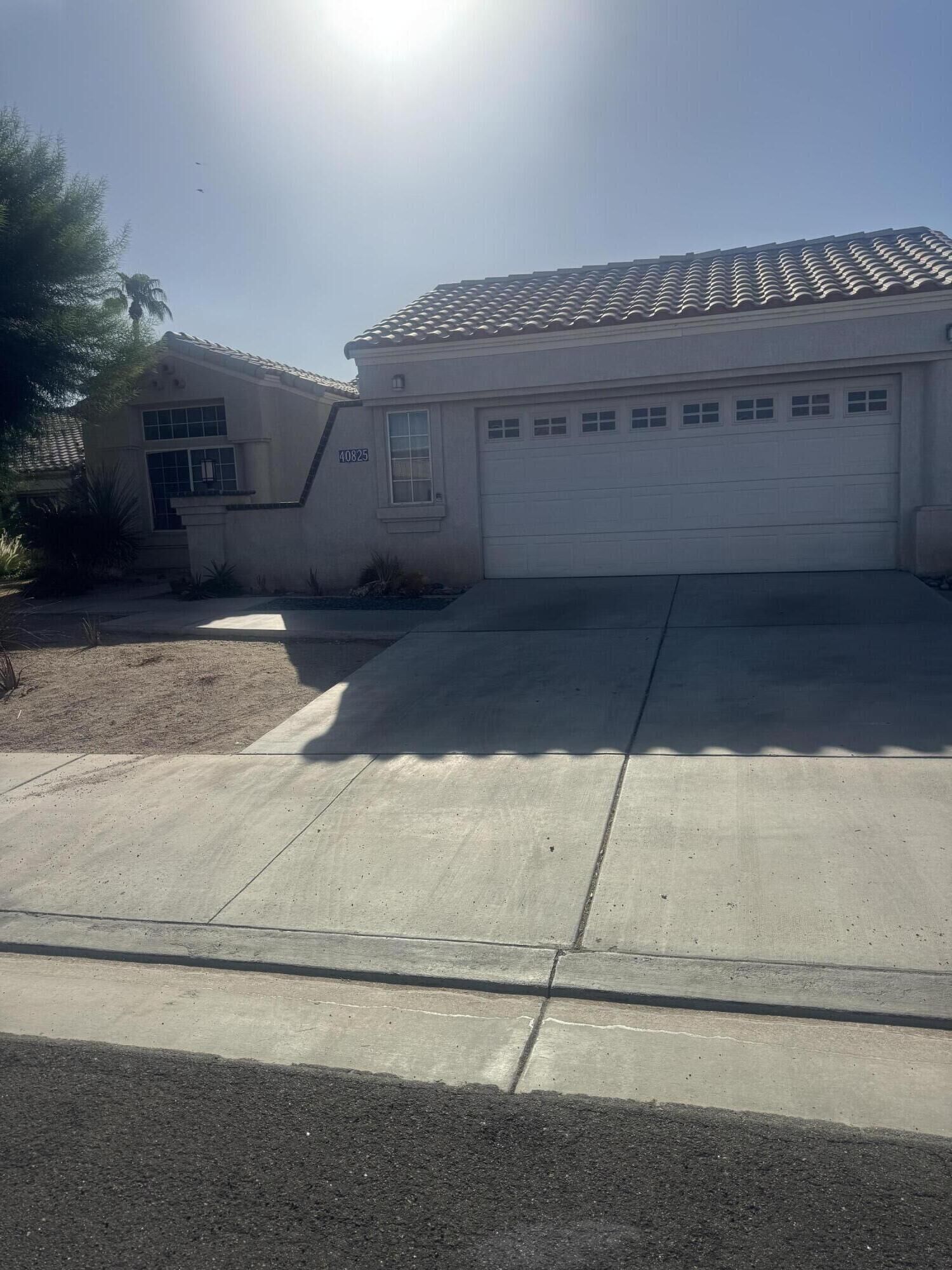 Property Photo: 40825 Avenida Estrada CA 92260
