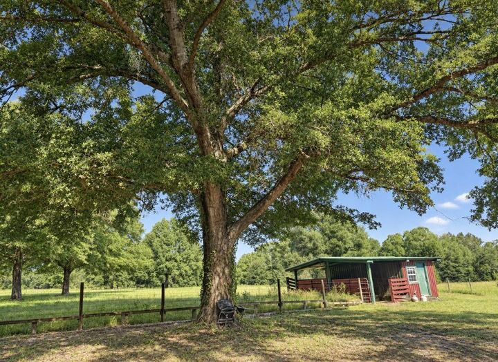 Property Photo:  8056 Yellow River Baptist Church  FL 32531 
