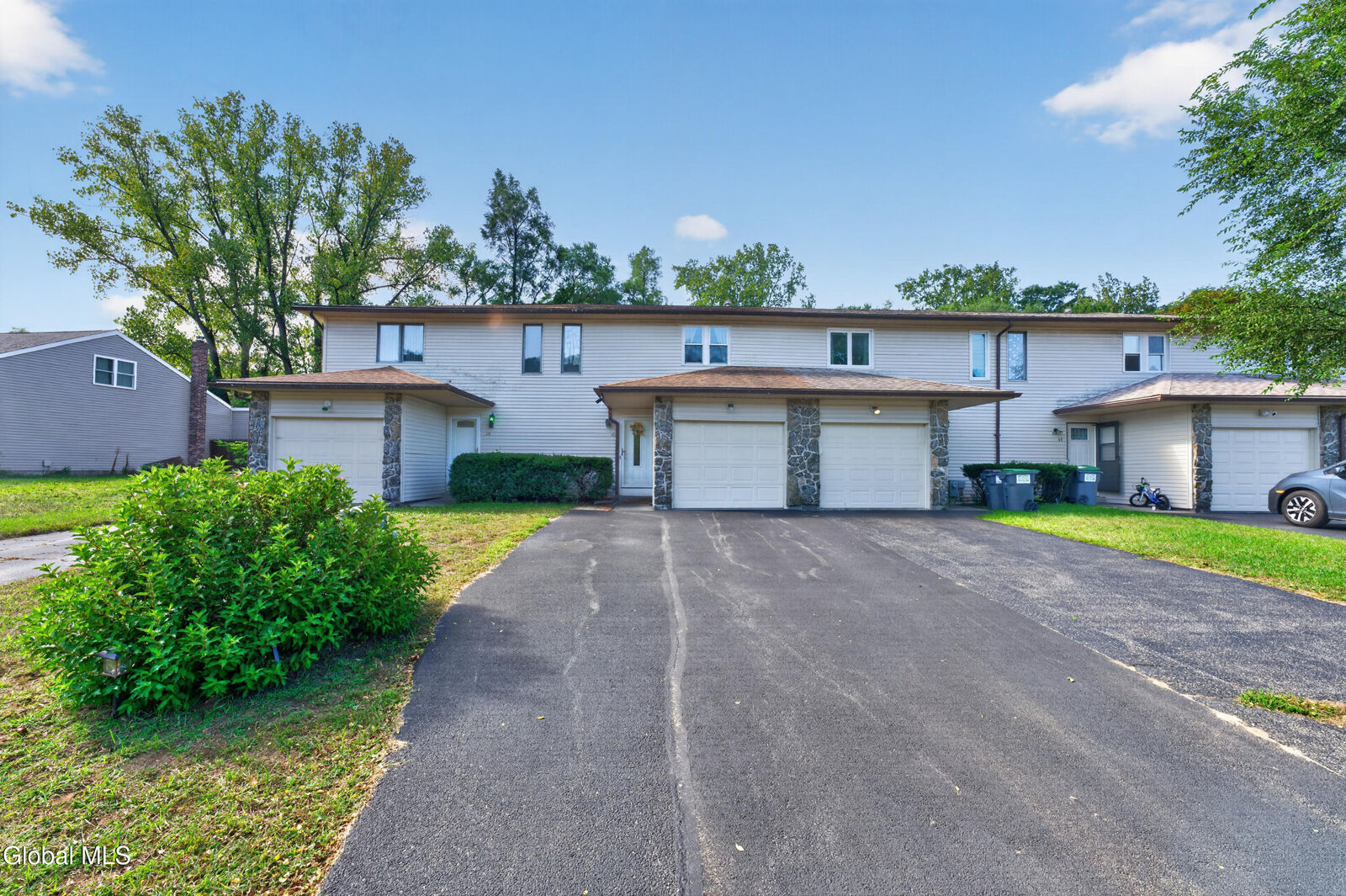 Property Photo:  40 Velina Drive  NY 12203 