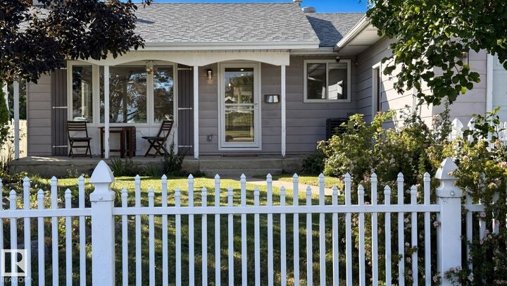 Property Photo: 3508 106A Street NW AB T6J 1A8
